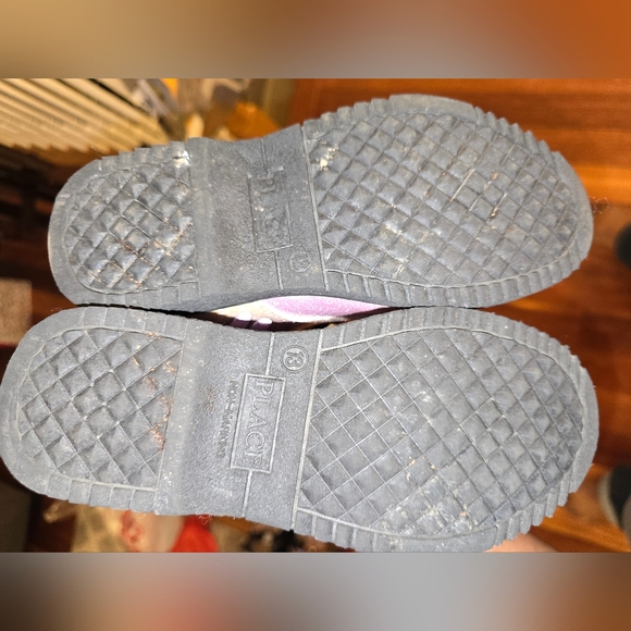 The Children's Place Girl’s High Top Multi-Colored boot Size 13 Youth - Picture 2 of 3